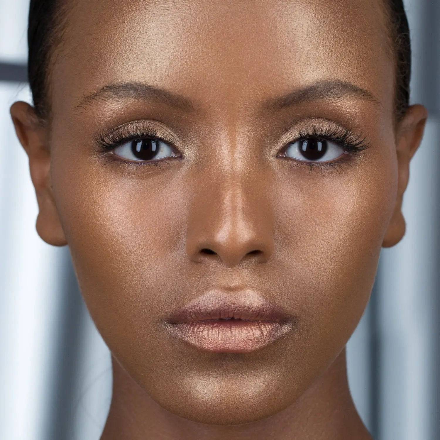 SUPER GLOW HIGHLIGHTER - Image 8